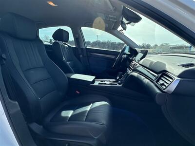 2021 Honda Accord Sport Special Editio   - Photo 16 - Newark, IL 60541