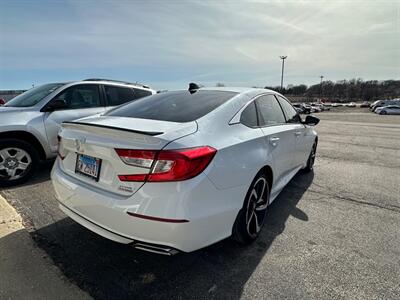 2021 Honda Accord Sport Special Editio   - Photo 4 - Newark, IL 60541