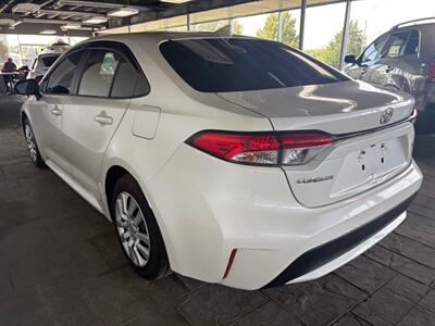 2020 Toyota Corolla LE   - Photo 3 - Newark, IL 60541