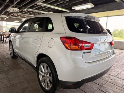 2015 Mitsubishi Outlander Sport 2.4 ES - Photo 4 - Newark, IL 60541