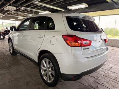 2015 Mitsubishi Outlander Sport 2.4 ES - Photo 5 - Newark, IL 60541