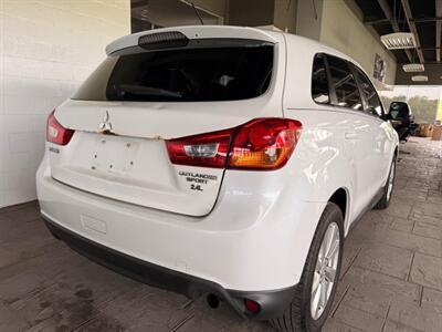 2015 Mitsubishi Outlander Sport 2.4 ES - Photo 6 - Newark, IL 60541