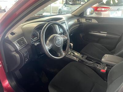 2011 Subaru Impreza 2.5i Premium   - Photo 5 - Newark, IL 60541