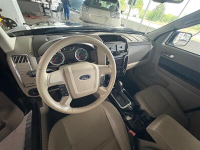 2011 Ford Escape Hybrid   - Photo 8 - Newark, IL 60541