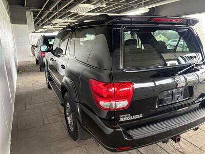 2007 Toyota Sequoia Limited   - Photo 3 - Newark, IL 60541