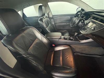2013 Toyota Avalon Hybrid XLE Premium   - Photo 6 - Newark, IL 60541