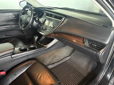 2013 Toyota Avalon Hybrid XLE Premium   - Photo 5 - Newark, IL 60541
