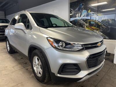2018 Chevrolet Trax LT - Photo 1 - Newark, IL 60541