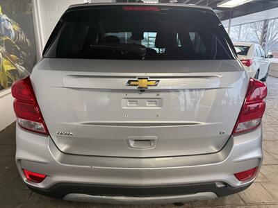 2018 Chevrolet Trax LT - Photo 4 - Newark, IL 60541