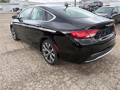 2016 Chrysler 200 C - Photo 2 - Newark, IL 60541