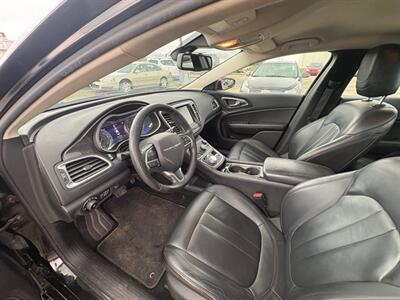 2016 Chrysler 200 C - Photo 5 - Newark, IL 60541
