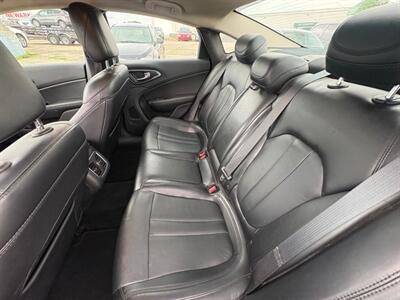 2016 Chrysler 200 C - Photo 7 - Newark, IL 60541