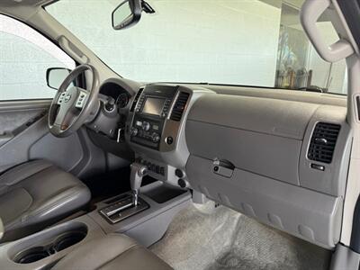 2016 Nissan Frontier SL   - Photo 12 - Newark, IL 60541