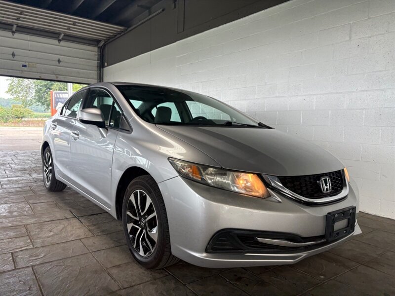 2013 Honda Civic EX w/Navi - Photo 1 - Newark, IL 60541