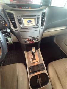 2014 Subaru Legacy 2.5i Premium   - Photo 8 - Newark, IL 60541
