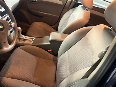 2012 Chevrolet Malibu LT   - Photo 5 - Newark, IL 60541