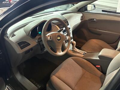 2012 Chevrolet Malibu LT   - Photo 4 - Newark, IL 60541