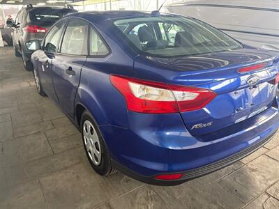 2012 Ford Focus S - Photo 3 - Newark, IL 60541
