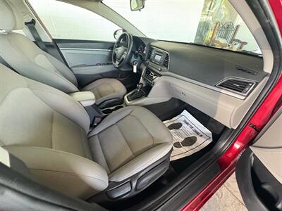 2017 Hyundai ELANTRA SE   - Photo 7 - Newark, IL 60541