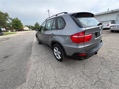 2007 BMW X5 3.0si   - Photo 2 - Newark, IL 60541