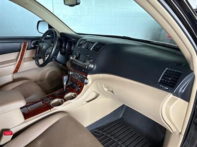 2012 Toyota Highlander Limited   - Photo 5 - Newark, IL 60541
