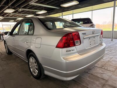 2005 Honda Civic LX   - Photo 4 - Newark, IL 60541