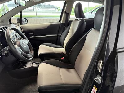 2012 Toyota Yaris 5-Door L   - Photo 8 - Newark, IL 60541