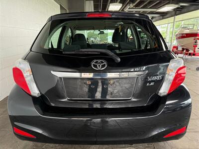 2012 Toyota Yaris 5-Door L   - Photo 4 - Newark, IL 60541
