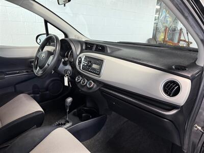 2012 Toyota Yaris 5-Door L   - Photo 11 - Newark, IL 60541