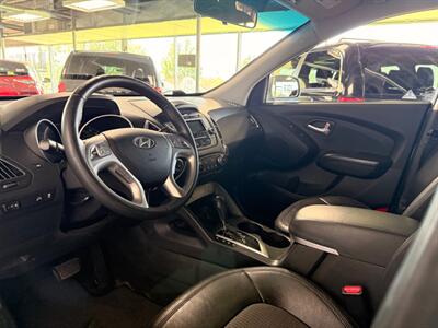 2012 Hyundai TUCSON GLS   - Photo 11 - Newark, IL 60541