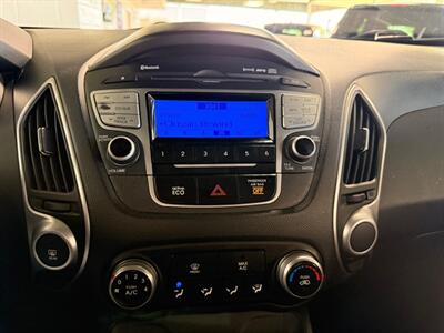 2012 Hyundai TUCSON GLS   - Photo 12 - Newark, IL 60541