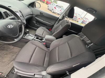 2010 Hyundai ELANTRA Touring GL - Photo 6 - Newark, IL 60541