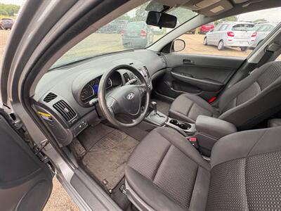 2010 Hyundai ELANTRA Touring GL - Photo 5 - Newark, IL 60541