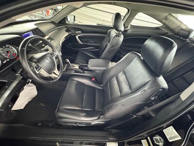 2010 Honda Accord EX-L V6 w/Navi - Photo 5 - Newark, IL 60541