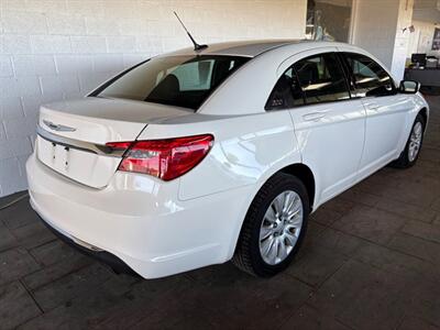 2011 Chrysler 200 LX   - Photo 2 - Newark, IL 60541