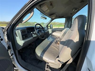 2004 Ford F-550 Super Duty   - Photo 5 - Newark, IL 60541
