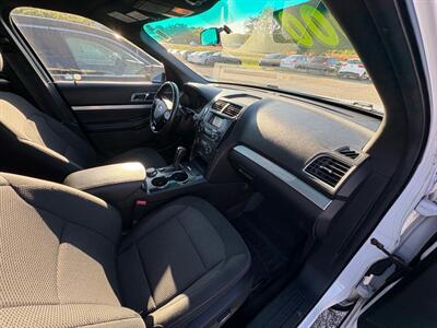 2017 Ford Explorer XLT   - Photo 7 - Newark, IL 60541