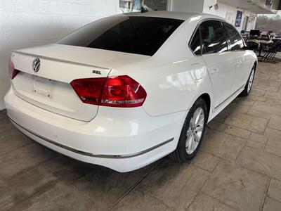 2013 Volkswagen Passat SEL   - Photo 2 - Newark, IL 60541