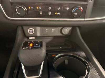 2021 Nissan Rogue S   - Photo 11 - Newark, IL 60541
