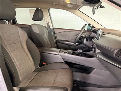 2021 Nissan Rogue S   - Photo 6 - Newark, IL 60541