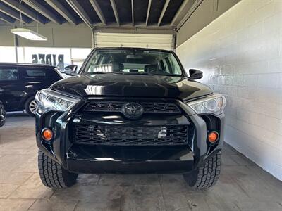 2015 Toyota 4Runner SR5   - Photo 6 - Newark, IL 60541