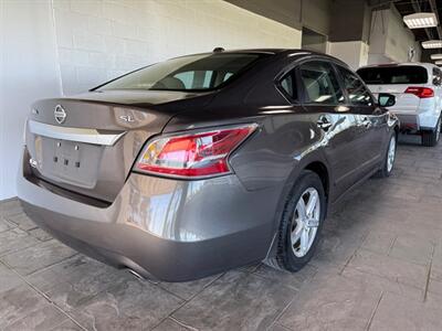2015 Nissan Altima 2.5   - Photo 4 - Newark, IL 60541