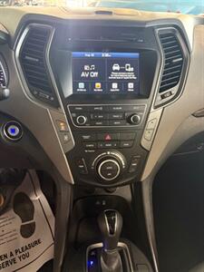 2018 Hyundai SANTA FE Sport 2.4L   - Photo 11 - Newark, IL 60541