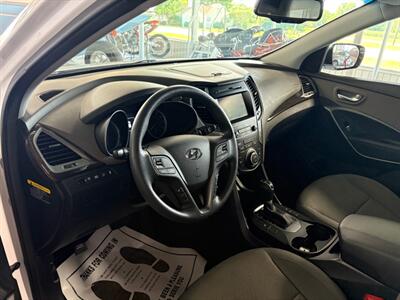2018 Hyundai SANTA FE Sport 2.4L   - Photo 9 - Newark, IL 60541