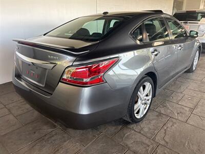 2014 Nissan Altima 3.5 SL   - Photo 2 - Newark, IL 60541