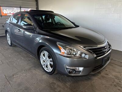 2014 Nissan Altima 3.5 SL   - Photo 1 - Newark, IL 60541