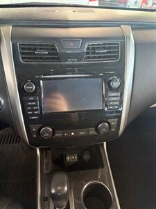 2014 Nissan Altima 3.5 SL   - Photo 8 - Newark, IL 60541