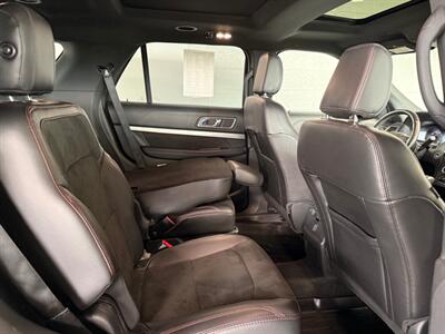 2018 Ford Explorer XLT - Photo 10 - Newark, IL 60541