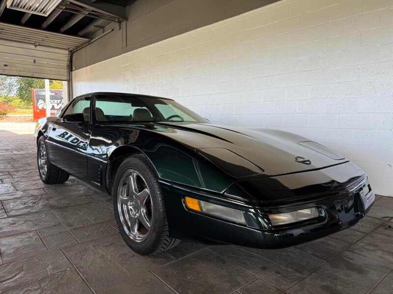 1995 Chevrolet Corvette - Photo 1 - Newark, IL 60541