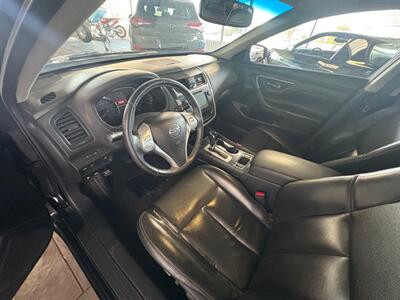 2017 Nissan Altima 2.5 SL   - Photo 8 - Newark, IL 60541